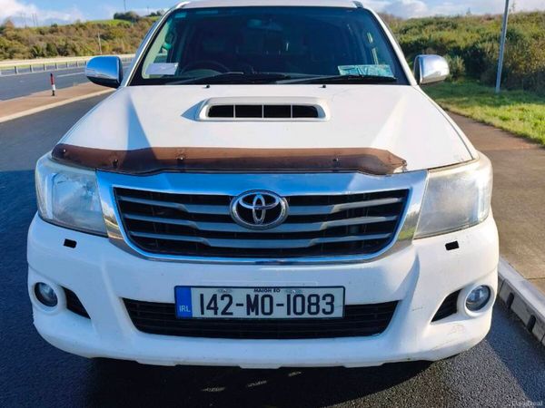 Toyota Hilux Crew Cab, Diesel, 2014, White