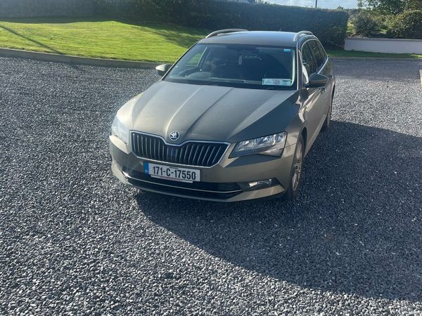 Skoda Superb Estate, Diesel, 2017, Green