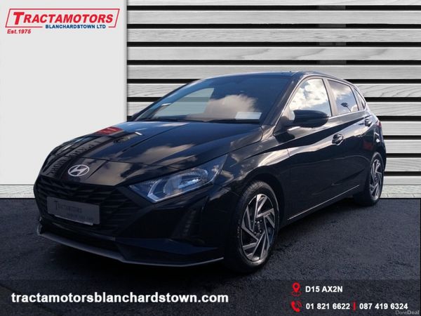 Hyundai i20 Hatchback, Petrol, 2024, Black