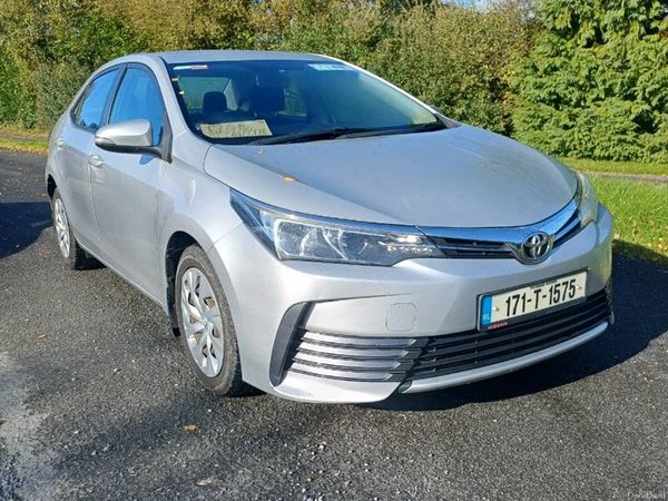 Toyota Corolla Saloon, Diesel, 2017, Grey