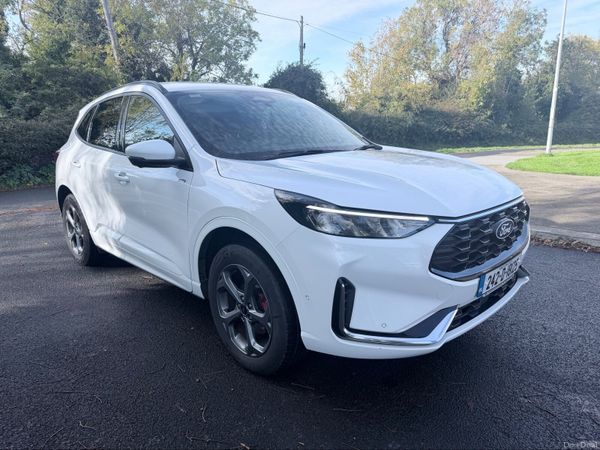 Ford Kuga SUV, Petrol Plug-in Hybrid, 2024, White