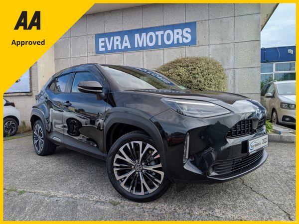 Toyota Yaris Cross Hatchback, Petrol Hybrid, 2023, Black