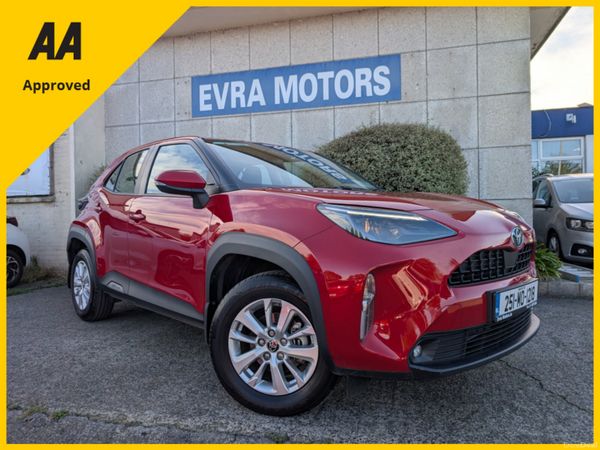 Toyota Yaris Cross Hatchback, Petrol Hybrid, 2025, Red