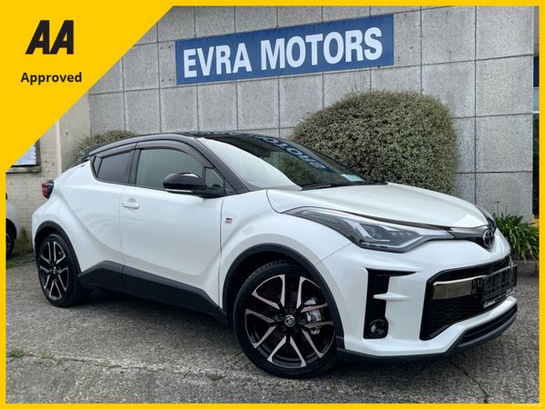Toyota C-HR SUV, Petrol Hybrid, 2021, White