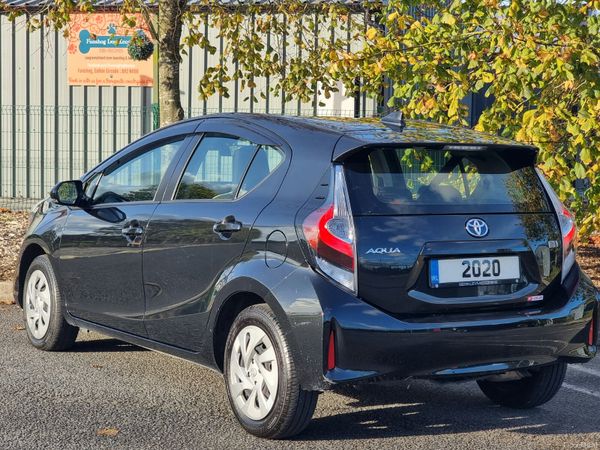 Toyota Aqua Hatchback, Petrol Hybrid, 2020, Black