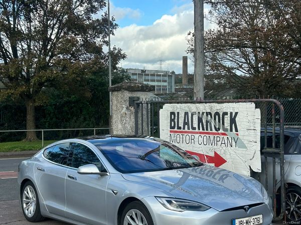 Tesla Model S Hatchback, Electric, 2018, Grey
