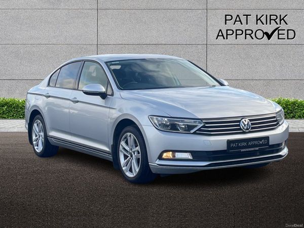 Volkswagen Passat Saloon, Diesel, 2015, Silver