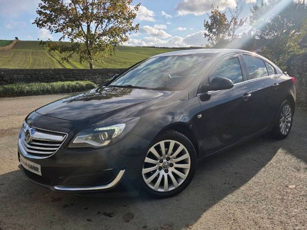 Vauxhall Insignia Hatchback, Diesel, 2014, Black