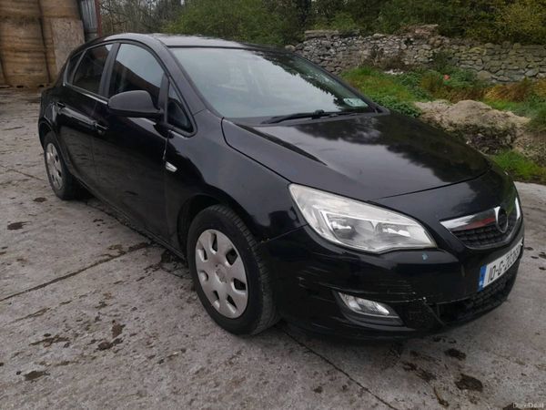 Vauxhall Astra Hatchback, Diesel, 2010, Black