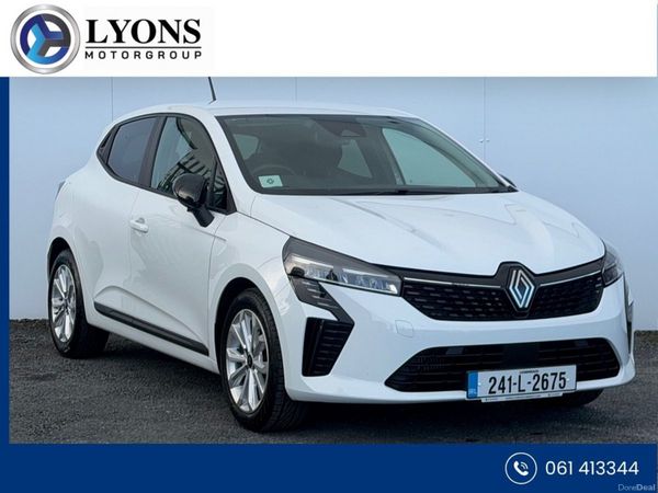 Renault Clio Hatchback, Petrol, 2024, White