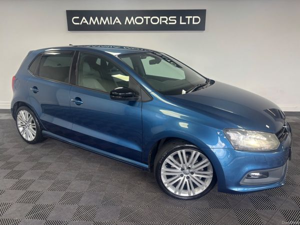 Volkswagen Polo Hatchback, Petrol, 2014, Blue