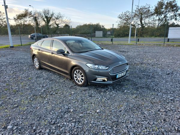 Ford Mondeo Hatchback, Diesel, 2018, Grey