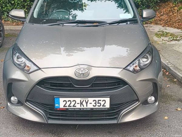 Toyota Yaris Hatchback, Petrol, 2022, Green