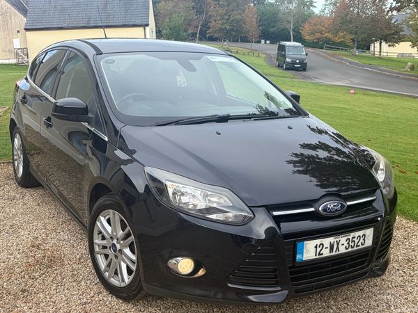 Ford Focus Hatchback, Petrol, 2012, Black