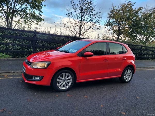 Volkswagen Polo Hatchback, Petrol, 2013, Red