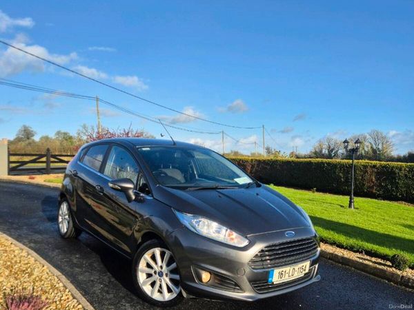 Ford Fiesta Hatchback, Diesel, 2016, Grey