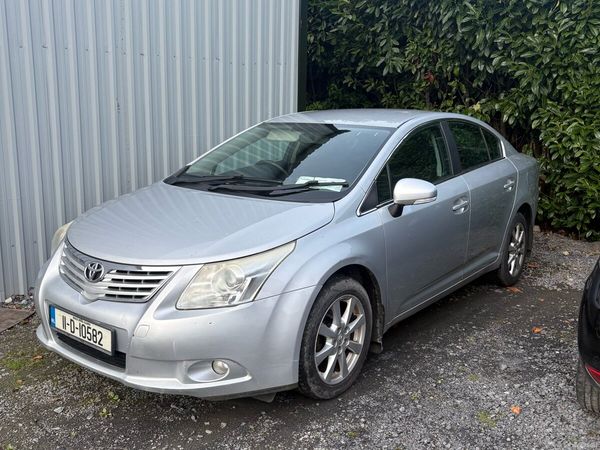 Toyota Avensis Saloon, Diesel, 2011, Silver
