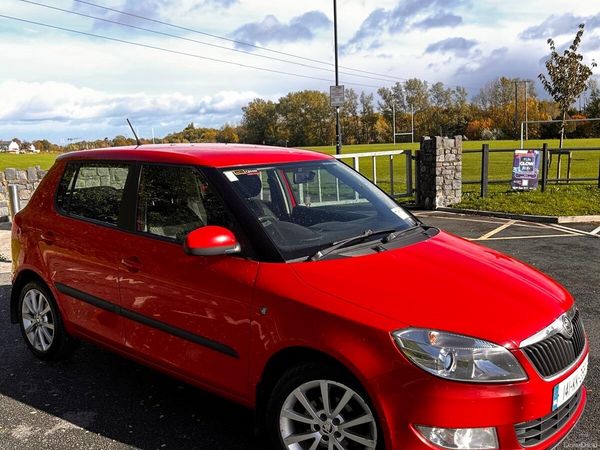 Skoda Fabia Hatchback, Diesel, 2014, Red