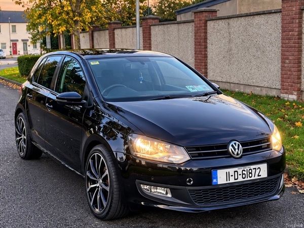 Volkswagen Polo Hatchback, Petrol, 2011, Black