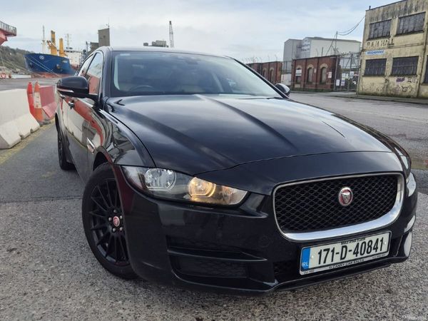Jaguar XE Saloon, Diesel, 2017, Black