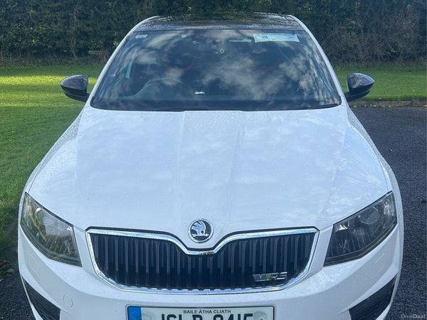 Skoda Octavia Saloon, Diesel, 2016, White