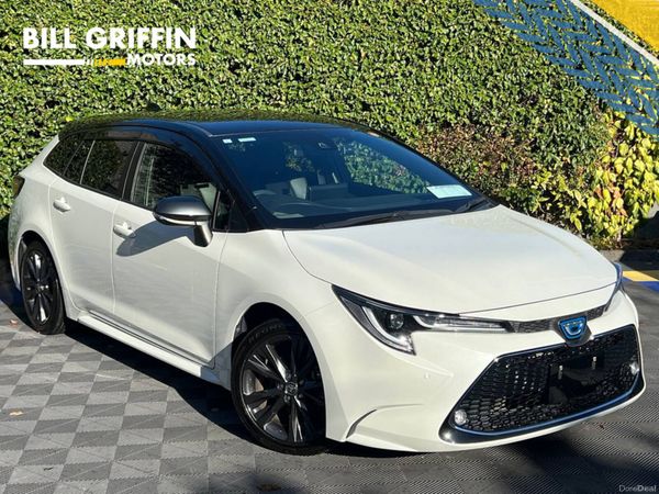 Toyota Corolla Estate, Petrol Hybrid, 2021, White