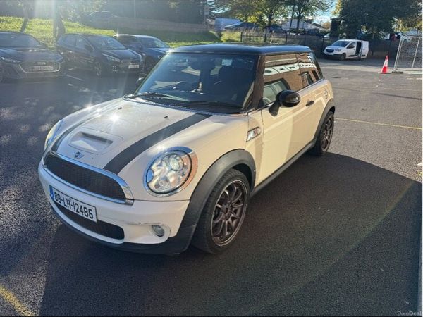 Mini Cooper Hatchback, Petrol, 2008, White