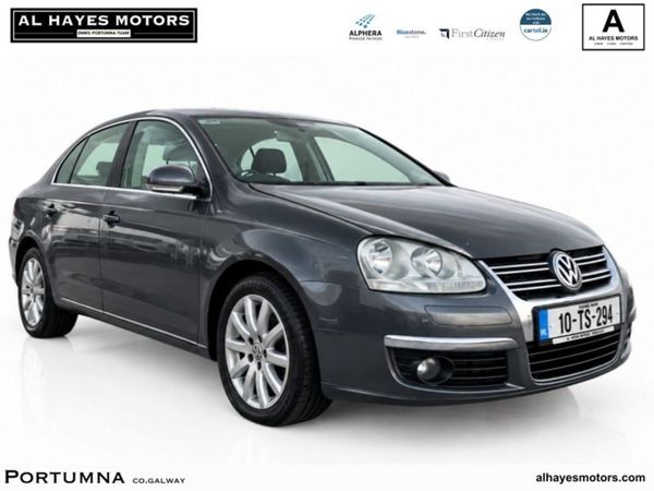 Volkswagen Jetta Saloon, Diesel, 2010, Grey