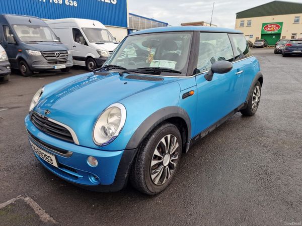 Mini One Hatchback, Petrol, 2005, Blue