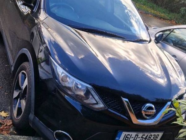 Nissan Qashqai Hatchback, Diesel, 2016, Black