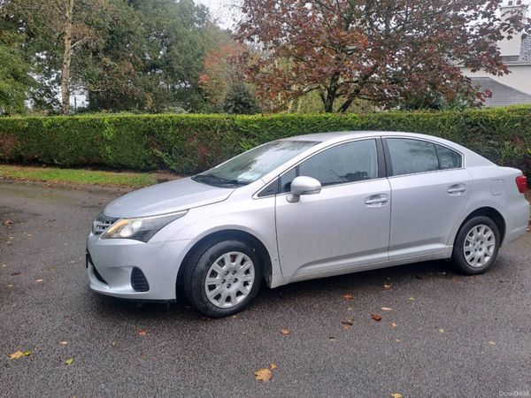 Toyota Avensis Saloon, Diesel, 2014, Silver