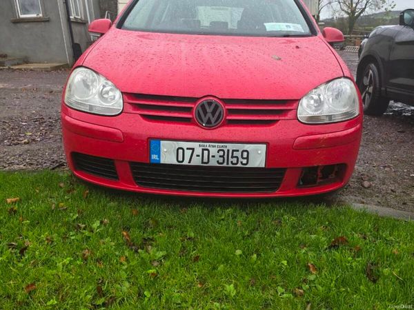 Volkswagen Golf Hatchback, Petrol, 2007, Red