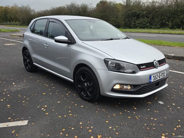 Volkswagen Polo Hatchback, Petrol, 2016, Silver