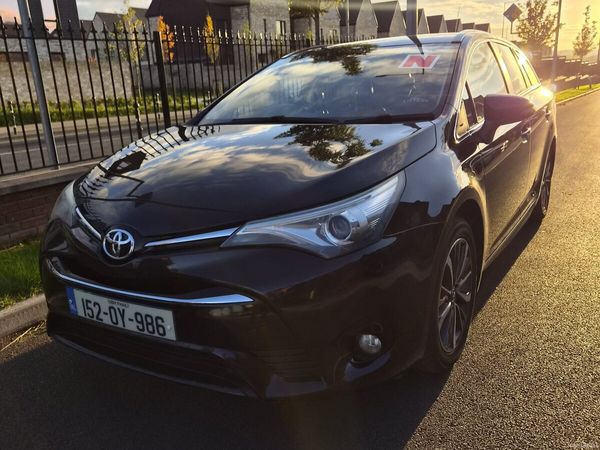 Toyota Avensis Estate, Diesel, 2015, Black