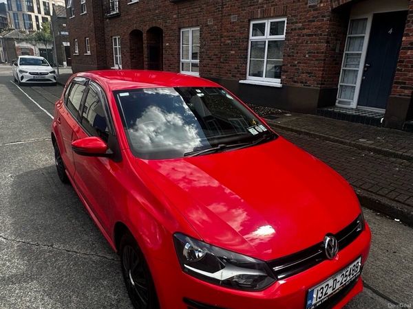 Volkswagen Polo Hatchback, Petrol, 2013, Red
