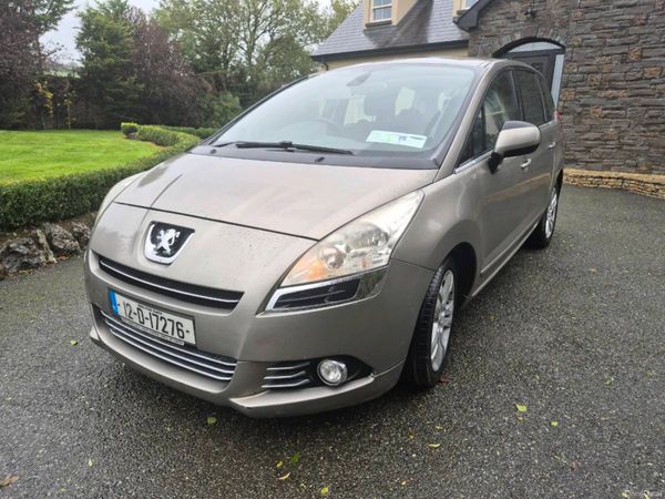 Peugeot 5008 MPV, Diesel, 2012, Grey