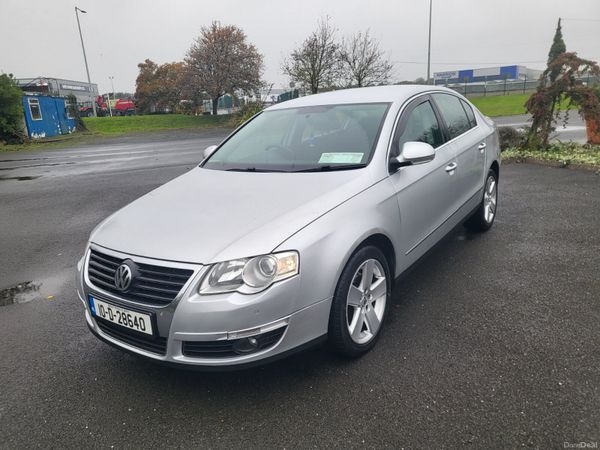 Volkswagen Passat Saloon, Diesel, 2010, Silver