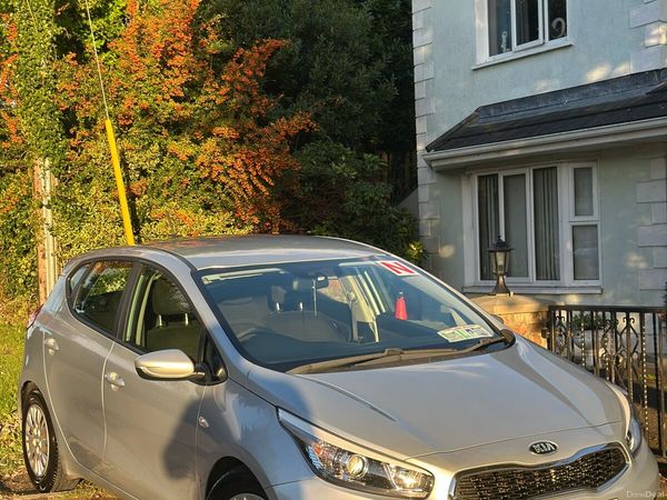 Kia Ceed Hatchback, Diesel, 2016, Silver