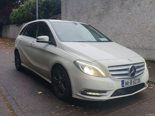 Mercedes-Benz B-Class MPV, Petrol, 2014, White