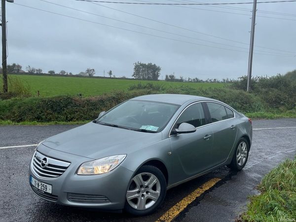 Opel Insignia Saloon, Diesel, 2011, Silver