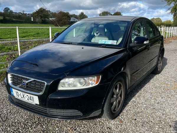 Volvo S40 Saloon, Diesel, 2010, Black