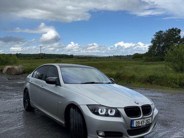 BMW 3-Series Saloon, Diesel, 2009, Silver