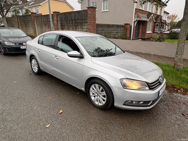 Volkswagen Passat Saloon, Diesel, 2014, Silver