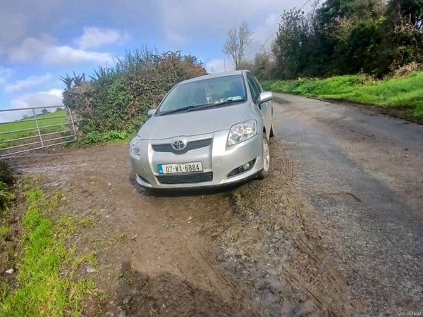 Toyota Auris Hatchback, Diesel, 2007, Silver