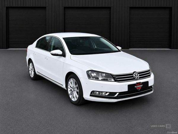 Volkswagen Passat , Petrol, 2013, White