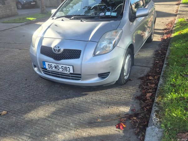 Toyota Yaris Hatchback, Petrol, 2006, Silver
