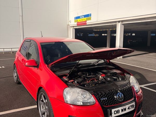 Volkswagen Golf Hatchback, Petrol, 2008, Red