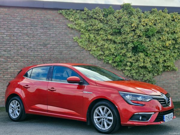 Renault Megane Hatchback, Diesel, 2017, Red