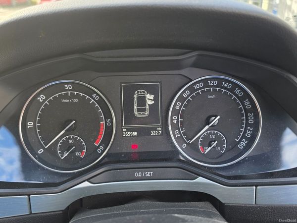 Skoda Superb Estate, Diesel, 2016, Silver