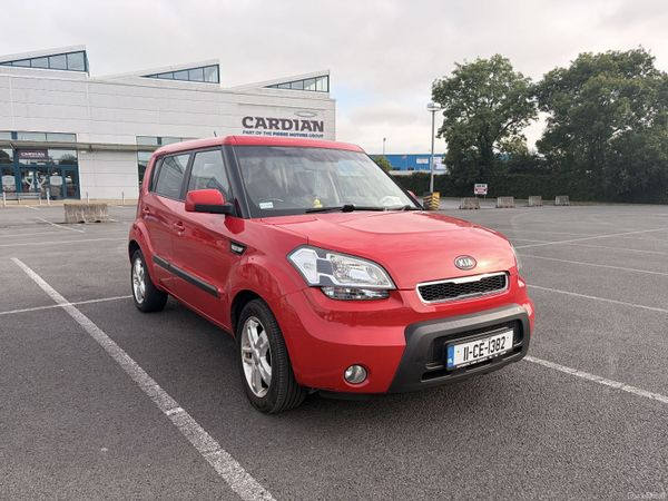 Kia Soul MPV, Diesel, 2011, Red